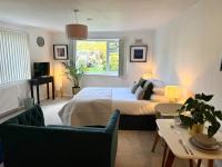 Worthing - Garden Pad Studio with FREE on street PARKING - B&B Worthing