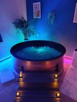 Love Room romantique avec Jacuzzi privatif près de Sarlat - B&B Saint-Cyprien