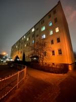 Trzy pokojowe mieszkanie przy UMK ,kilka przystanków od starego Miasta - Chambres d'hôtes Toruń