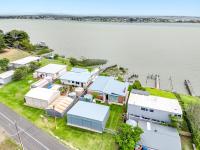 Riverside Retreat - Waterfront - Hindmarsh Island - Linen Included - B&B Hindmarsh Island