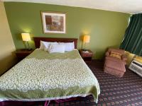 Standard King Room - Non-Smoking 