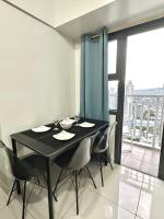 My 39 Rose, CCLEX scenic view - B&B Cebu City