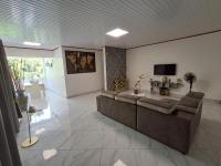 La villa aux 4 palmiers - Bed and Breakfast Le Lamentin