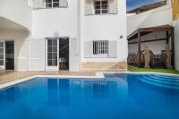 BEAUTIFUL VILLA - 4 bedrooms, heated pool, 2 priv car park places, fibre net, PS5, tv channels - B&B Adeje