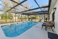 Luxury getaway, relax, and recharge! Tropical Florida Getaway Heated Pool Extra Fee - B&B Spring Hill