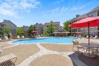 Tranquil Pondview Retreat Balcony - B&B Branson