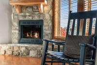 Kemper's Cabin by Silver Dollar City - Ideally located - B&B Branson