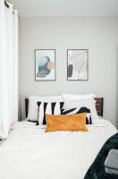 Modern & Spacious Stay by Northwestern Hospital Bronzeville - Bed and Breakfast Chicago