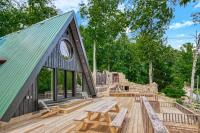 The Black Aframe - HOT TUB and Mountain Views - B&B Haymarket
