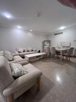 Spacious 3BR Luxury Apartment in New Giza Near Clubhouse - Chambres d'hôtes Abū Rawwāsh