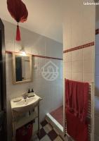 One-Bedroom Apartment with Garden