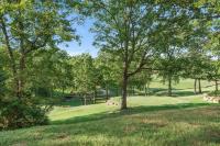 Holiday Ridge Escape - Holiday Hills Branson Golf Resort Outdoor pools - B&B Branson