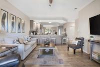 Majestic View Getaway with Beautiful Lake Views - B&B Branson