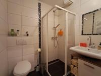 Apartment with Lake View