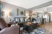 Black Bear Lodge - 1 Mile from Silver Dollar City - B&B Reeds Spring