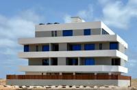 JoLi Beach House - Spacious Second Floor T0 Suite - Bed and Breakfast Santa Maria