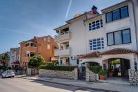 Apartments with parking space Losinj, Losinj - 2505 - B&B Lussinpiccolo
