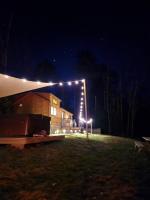 Incredible Modern Tiny Log Cabin near the Ammonoosuc River for a Romantic Getaway in New Hampshire - Chambres d'hôtes Bath