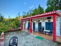Far out Homestay - B&B Hawālbāgh