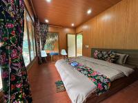 King Room with Mountain View