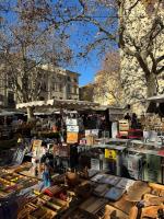 Gîte Uzes-La maison aux petits pas - B&B Uzès