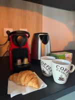 Quiet and Spacious 2BR And Salon Terrasse Parking - Ferienwohnung Saint-Denis