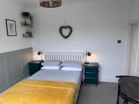 Large Double Room with Bathroom