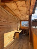 Renovated traditional chalet in car-free Mürren - Chambres d’hôtes Mürren
