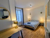 Charmant studio rénové hyper centre - Bed and Breakfast Périgueux