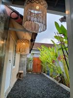 Gusti Ayu Private Bali House - 2 Bedrooms near Kerobokan - B&B Kerobokan