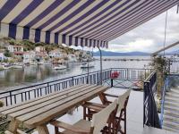 Sea Side Studio with Balcony and Sea View - Chambres d'hôtes Agía Kyriakí
