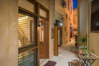 Neoria Houses - B&B Chionáto