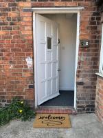 Stadium Apart - Free Parking & WiFi - B&B Crewe