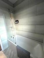 3-Bedroom Home in Belfast- near Crumlin Rd Gaol - Chambres d’hôtes Belfast