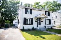 Stay in the heart of shopping! - B&B Niagara Falls