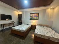 Casita de Gloria - B&B Legaspi