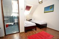 Doppel-/Zweibettzimmer mit eigenem Bad