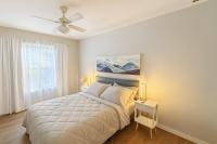 Modern 3BR Near Disney Gated Community with Pool - Bed and Breakfast Kissimmee