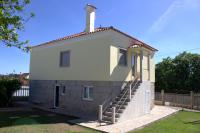 Appartamento con 3 Camere da Letto