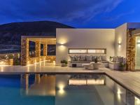 Villa Raphael - Luxury and Serenity in Paros - B&B Naoussa