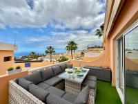 PaulMarie Apartment with Sunny Terrace Ocean View - B&B Adeje