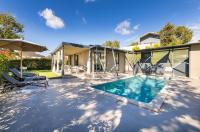 Villa Barcolana by Villsy - B&B Baderna