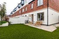 New 2-Bed Home with Garden Near Google Dublin HQ & Train Station - B&B Dublino
