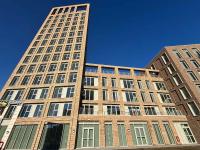 Stylish New 2-Bed Apartment with Parking, Sleeps 5 - Chambres d’hôtes Birmingham