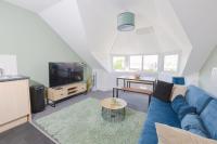 Joyful Management -Top Floor Apartment with home Feel Deco in M16 - B&B Mánchester