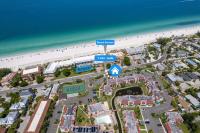 35 Steps to the Beach at Runaway Bay - B&B Bradenton Beach