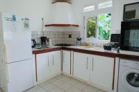 Bas de villa simple 3 chambres - Jardin privé - 20 minutes aéroport - Ferienwohnung Baie-Mahault