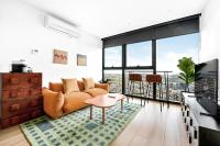 Amber Nest 'City View 1B1B' Sunlit Retreat - B&B Melbourne