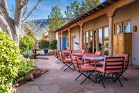 King bedroom - shared hot tub - breakfast included - B&B Sedona