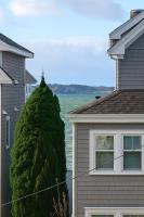 Adam's apartment Modern 3BR 2BA Free Parking by Swampscott Beach By Amana Green realty - Ferienwohnung Swampscott